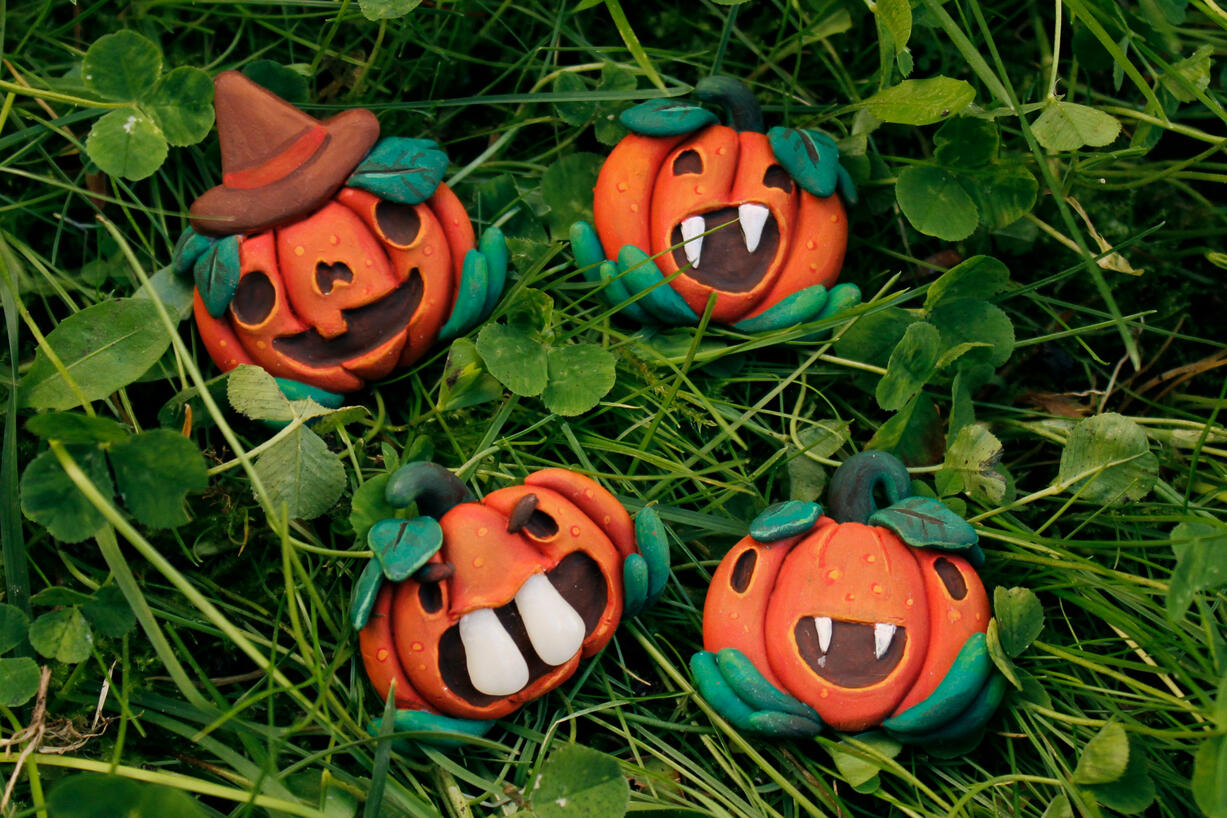 Halloween 2021 pins